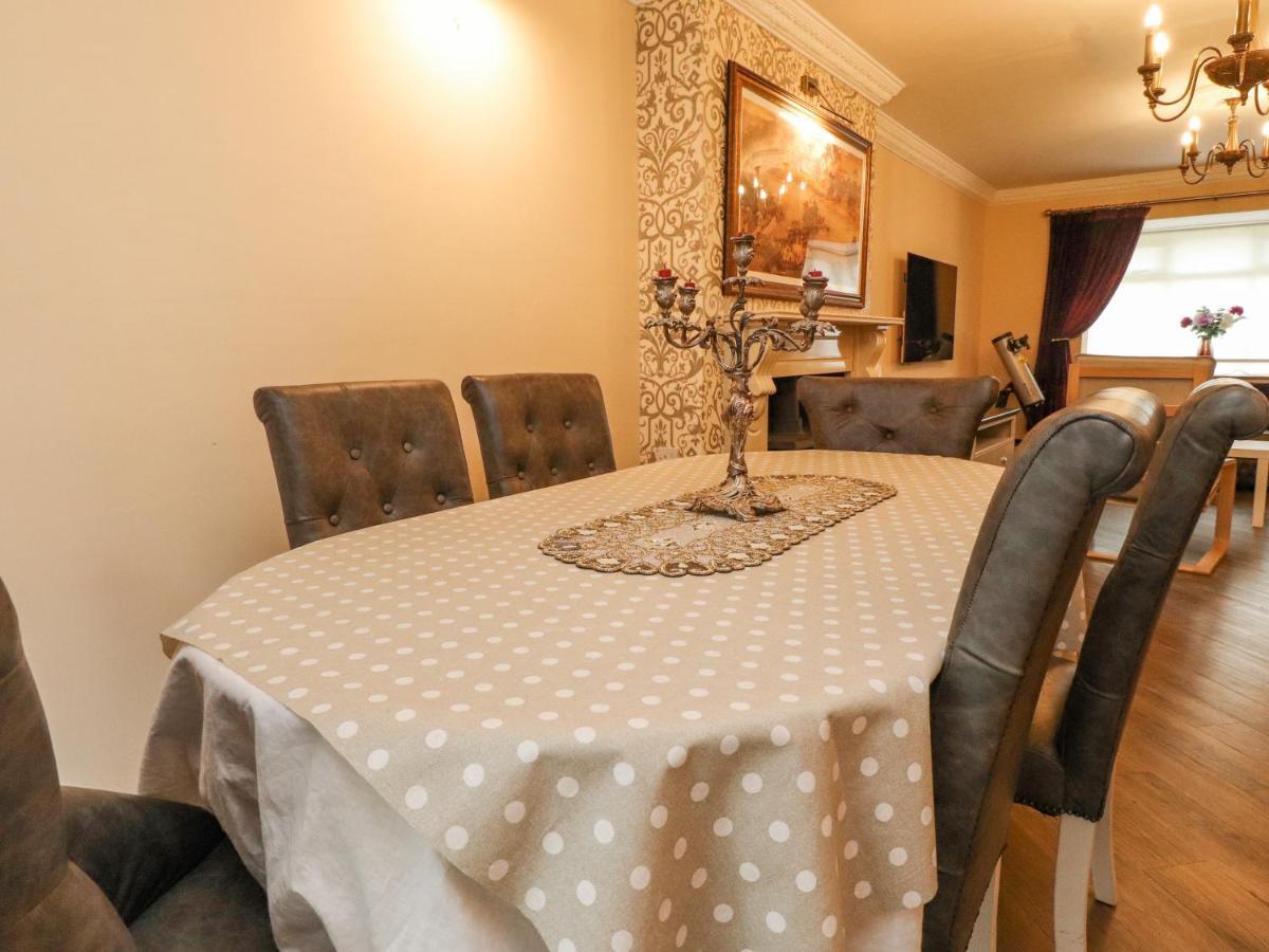 23 Wolsey Close Thornton  외부 사진