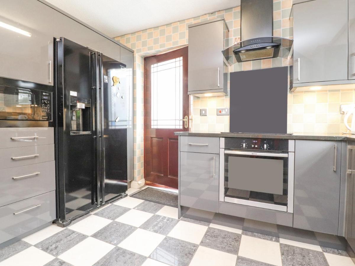 23 Wolsey Close Thornton  외부 사진